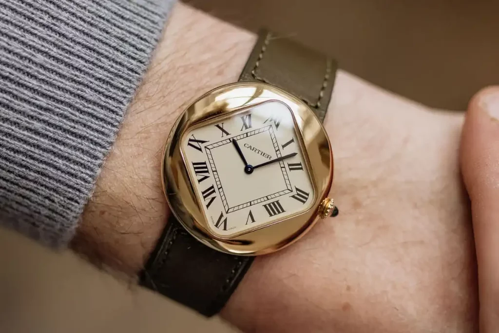Cartier Pebble