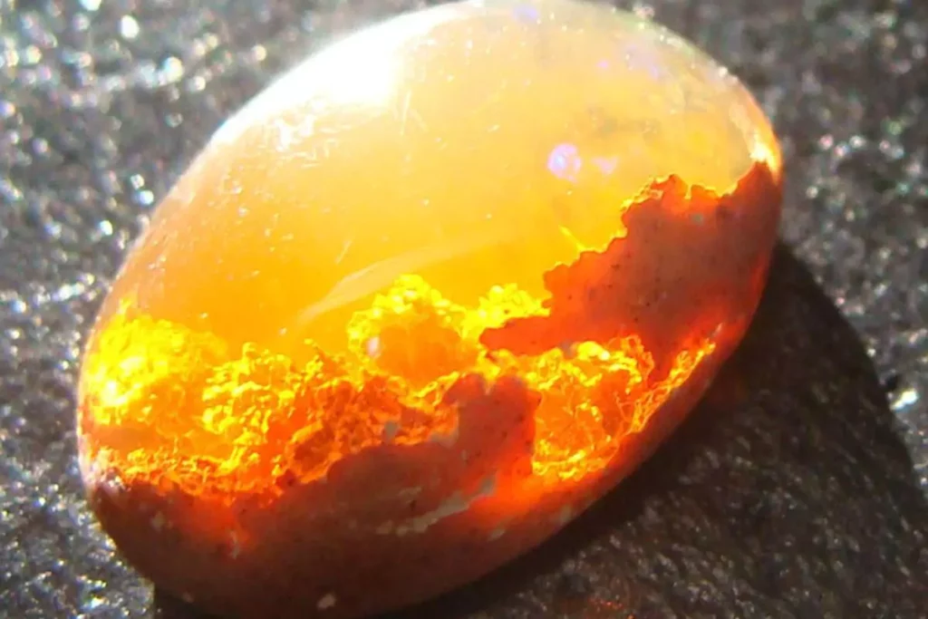 opale di fuoco del Gérald Genta Gentissima Oursin Fire Opal