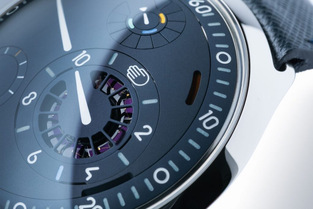 Ressence Watches A New Way To Tell Time Italian Watch Spotter