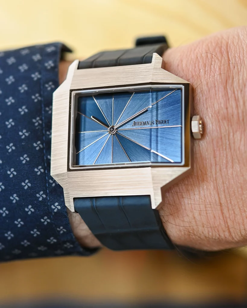 Audemars Piguet [RE]Master02, un orologio asimmetrico moderno