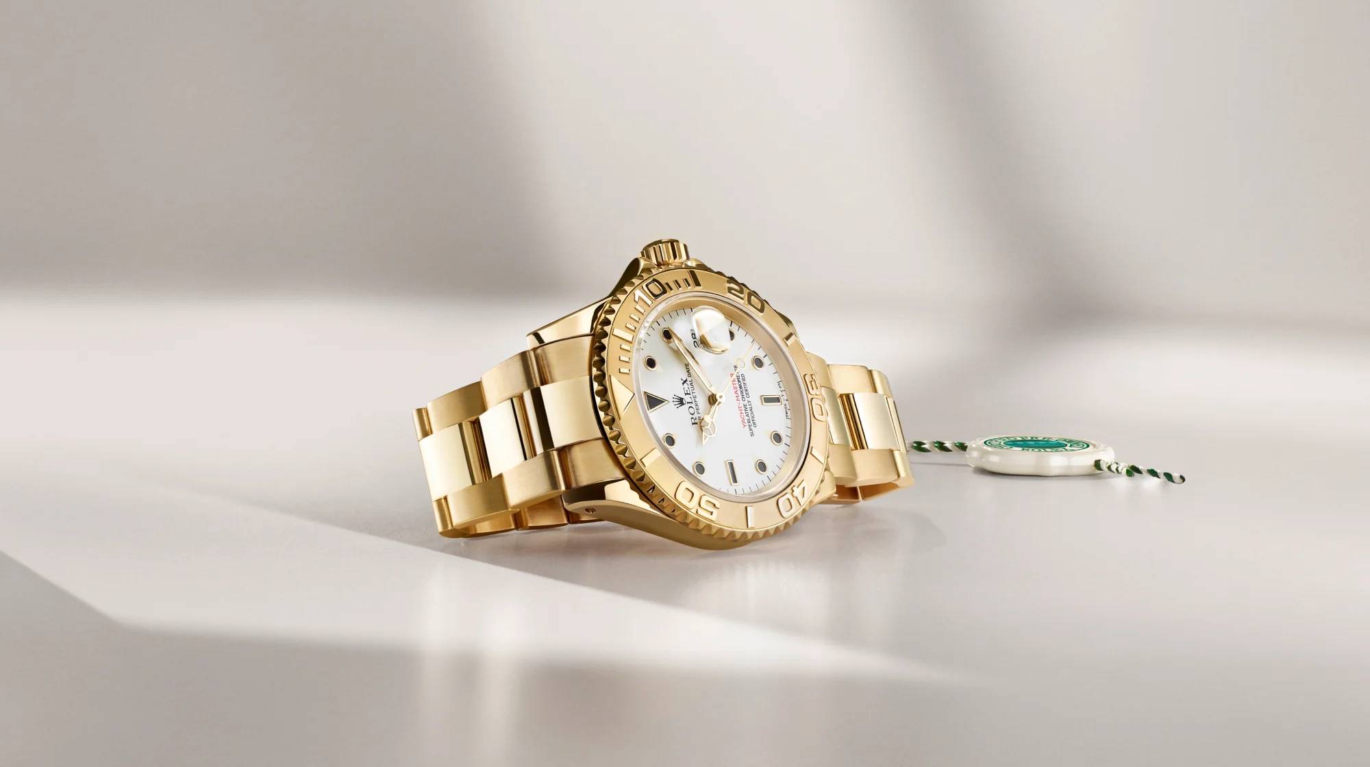 rolex-cpo-built-to-last-yacht-master-m16628_2403ac_003-landscape.jpg
