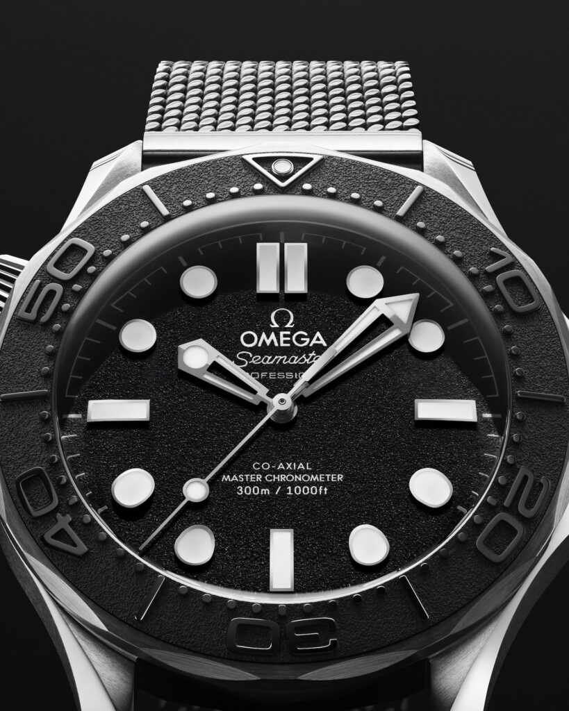 OMEGA svela i nuovi Seamaster Diver 300M: Team James Bond o SPECTRE?