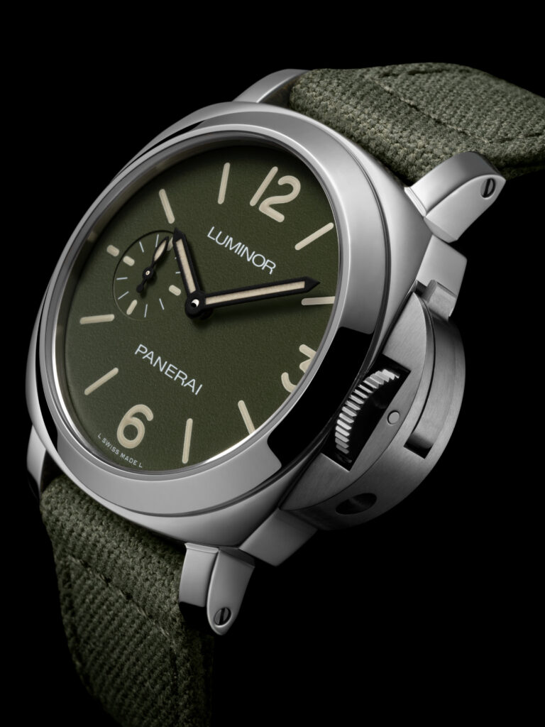 Panerai Luminor PAM01711: quadrante verde opaco e cinturino coordinato