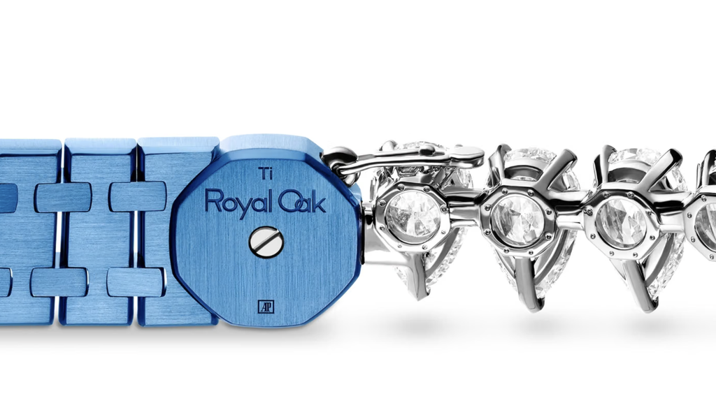 Dettaglio del Royal Oak reinterpretato nella collezione Joaillerie